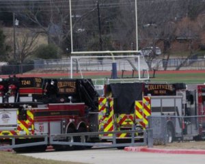 Людей у синагозі взяв в заручники озброєний нападник в США