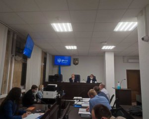 Чаус на суді згадав Порошенка й підлеглих Зеленського