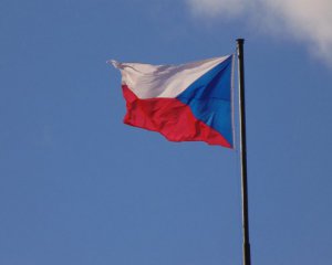 Чехія готова надати Україні зброю та боєприпаси