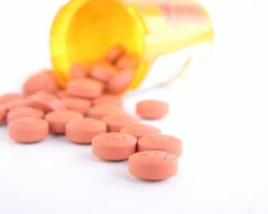 Минздрав разрешил экстренное применение таблеток от Covid-19