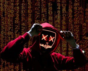 Кибернаступление на госструктуры: хакеры атаковали официальный сайт Украины