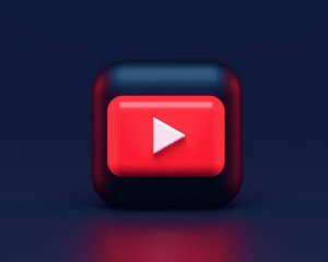 YouTube заблокував два нові канали, що належать оточенню Медведчука