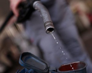 Трейдери очікують зниження поставок білоруського пального у березні - експерт
