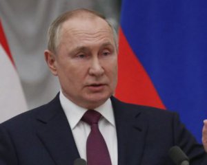 Путін іронічно заявив, що готовий надати Порошенку політичний притулок в РФ