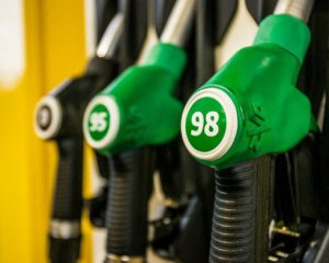 В Україні вперше виготовили бензин преміальної якості