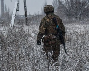 Окупанти поранили українського військового