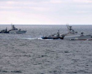 Російські кораблі розпочали навчання зі стрільбами в Чорному морі