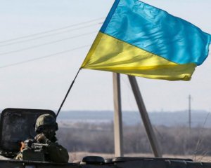 Около 60% украинцев готовы к обороне в случае эскалации ситуации - опрос