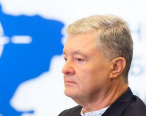 Порошенко вимагає зайнятись &quot;великим будівництвом&quot; армії