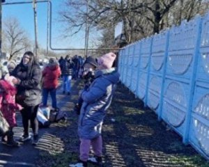 В ОРДЛО почали мобілізувати жінок, а чоловіки вдаються до хитрощів