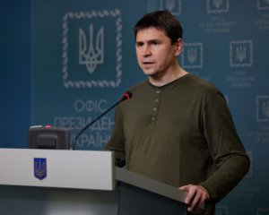 Офіс президента повідомив, як наразі працюють банки, залізниця, заправки та супермаркети