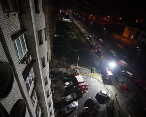 Пожежу у багатоповерхівці Києва ліквідували:  кількість постраждалих зросла
