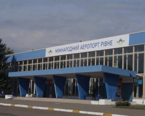 Аэропорт в Ровно попал под ракетный удар