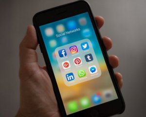 Операторы 15 стран разрешили бесплатно звонить в Украину