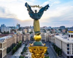 Окупанти пробують висадитися на лівому березі Києва. Їх знищують