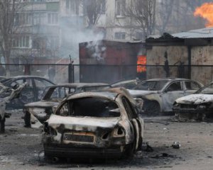 &quot;Врятуйте нас, благаю&quot; - жителі Маріуполя кричать про допомогу