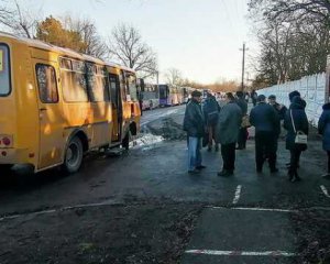 В Мариуполе начинается эвакуация мирного населения