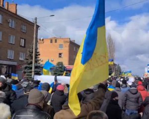 Оккупированная Новая Каховка ожила: украинцы устроили масштабный митинг