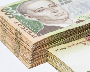 Украинцам разрешили пользоваться деньгами с арестованных счетов