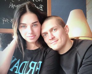 Дружина Усика зворушливо підтримала український народ