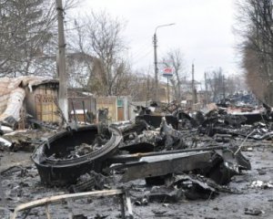 Під контролем окупантів усі основні вулиці, їх прострілюють - мер Бучі