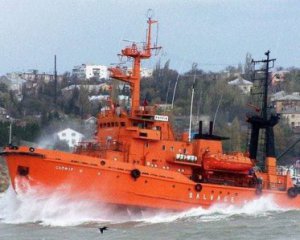 Окупанти захопили рятувальне судно та ведуть його до Севастополя