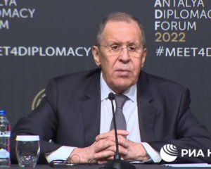 &quot;Когда-то, надеюсь, такая необходимость возникнет&quot; - Лавров о саммите Путина с Зеленским