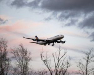 Еще три авиакомпании отменяют рейсы в РФ