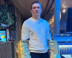 "Мы на своей земле. Мы отстроим нашу Украину" - Усик откровенно высказался о войне