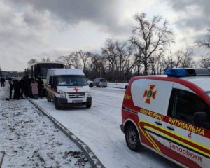 Окупанти розтрощили &quot;швидку&quot;, яка супроводжувала евакуацію з Тростянця