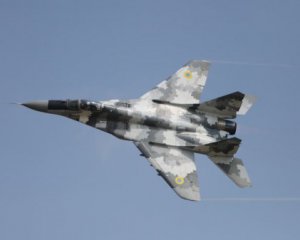 Питання передачі бойових літаків в Україну не закрите - уряд Польщі