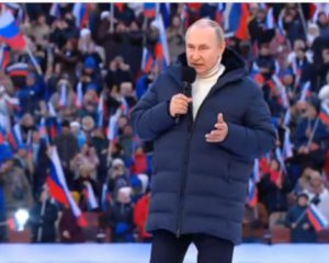 Убийца-Путин вылез на сцену и процитировал Священное писание
