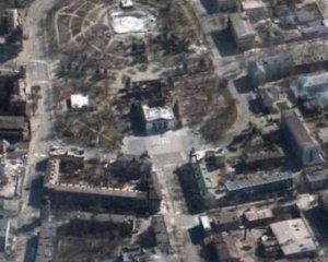 У Маріуполі окупанти скинули бомби на школу мистецтв, де ховались люди
