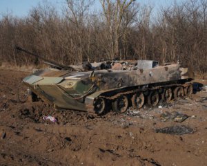 &quot;Азов&quot; продовжує знищувати окупантів у Маріуполі - розтрощили ворожі танки і катер