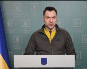 За добу збили 6 літаків противника - Арестович розповів про спротив українців