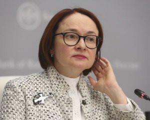 Голова Центробанку РФ подавала у відставку. Путін не пустив