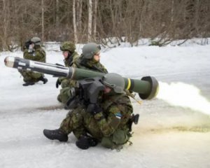 Украина просит США увеличить поставки Javelin и Stinger – CNN
