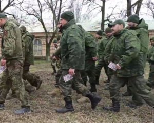 Росія не має чим платити своїм окупантам - військові дають задню