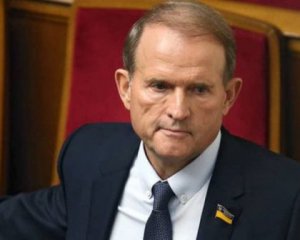 Першим про "біолабораторії" заявив у Раді кум Путіна Медведчук