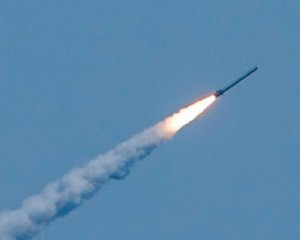 Росія здалеку запускає ракети, бо боїться української ППО