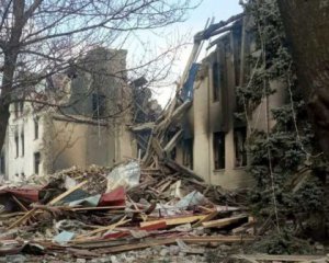 "Тіла досі під завалами" - мер Маріуполя підтвердив загибель 300 людей в драмтеатрі