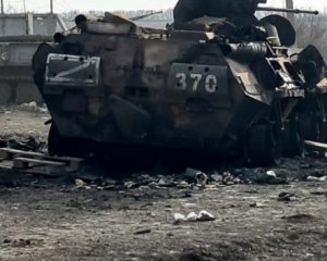 Российская армия терпит поражение и пытается восстановить потери