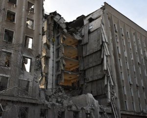 Зросла кількість жертв від удару по Миколаївській ОДА