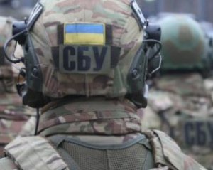 &quot;Три танкісти зґвалтували 16-річну дівчинку&quot; - російський терорист розвеселив дружину