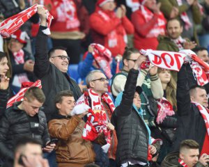 &quot;Ruska kurwa&quot;: польські футбольні фанати передали &quot;привіт&quot; рашистам