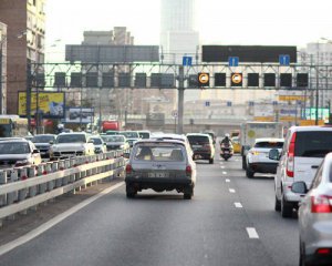 Безліч мінувань: назвали найнебезпечніші напрямки на виїзд зі столиці