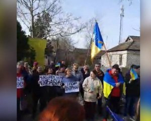 У Голій Пристані люди вийшли на мітинг: що вимагають