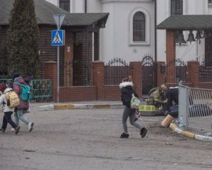 В Ірпені рашисти розстріляли жінок, а потім їздили по них танком - мер