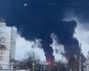 Ракетні удари по Одесі: окупанти пошкодили нафтопереробний завод