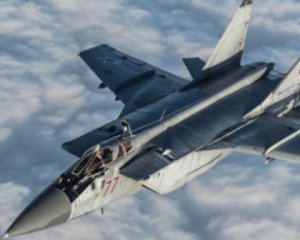 У Росії розбився військовий літак МіГ-31